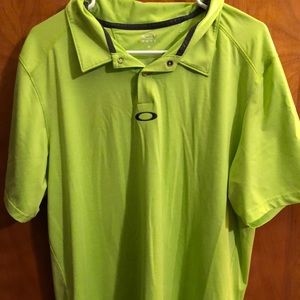 Men’s Large Oakley Polo